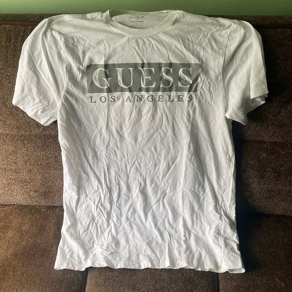 GUESS T-Shirt Casual Short Sleeves